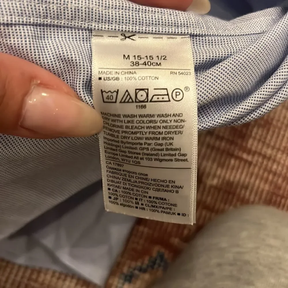 Banana Republic Non-Iron 100% Cotton Stretch- Camden Standard Fit